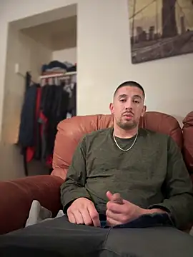 Snapshot of himNIGuys chatting on November 14, 4:27 am himNIGuys online show from November 14, 4:27 am