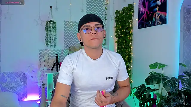 jhosepMoreno online show from March 31, 3:03 pm