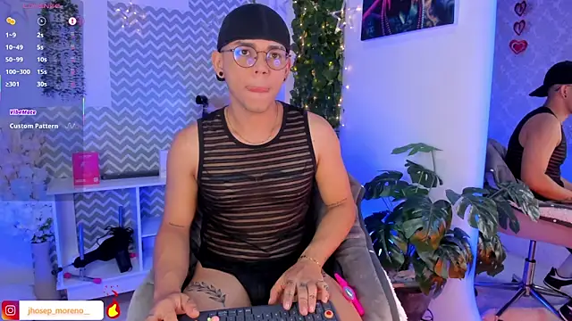 jhosepMoreno online show from May 2, 11:59 am