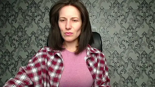 Kelly Kisss online show from February 1, 11:19 am