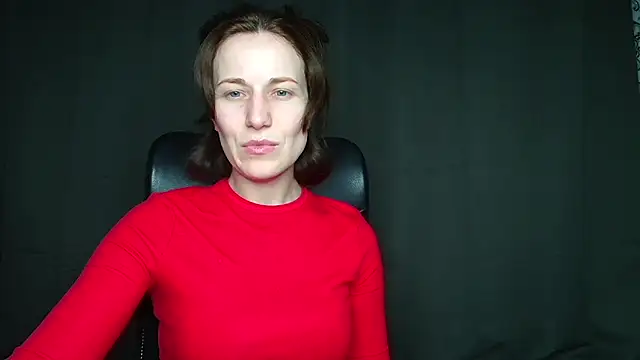 Kelly Kisss online show from January 9, 12:45 pm