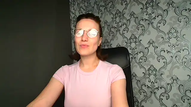 Kelly Kisss online show from July 6, 11:17 am