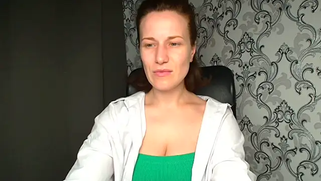 Kelly Kisss online show from June 9, 8:26 am