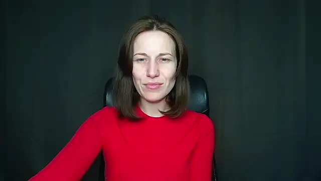 Kelly Kisss online show from January 18, 12:30 pm