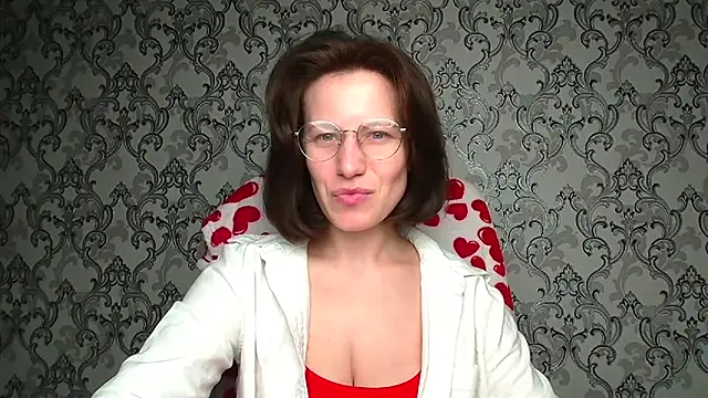 Kelly Kisss online show from April 2, 5:03 am