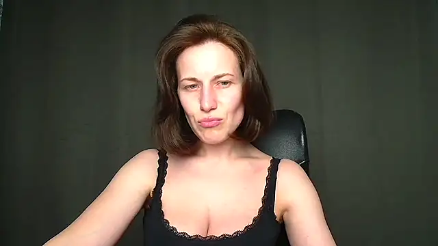 Kelly Kisss online show from April 22, 11:06 am