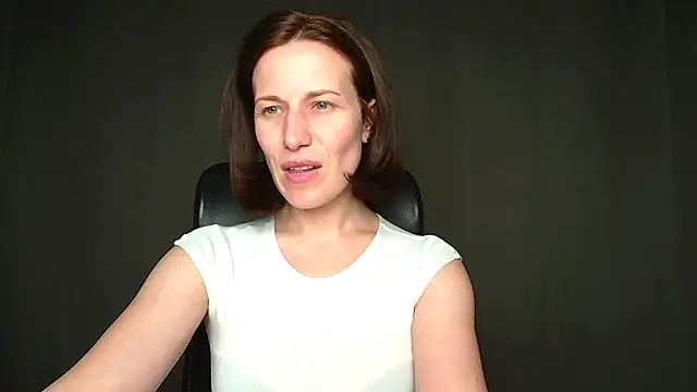 Kelly Kisss online show from May 3, 11:37 am
