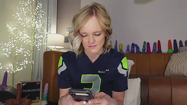 Taylorlove303 online show from February 8, 11:19 am