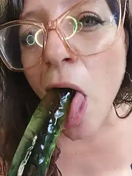 NaughtyInGlasses online show from July 12, 8:20 pm