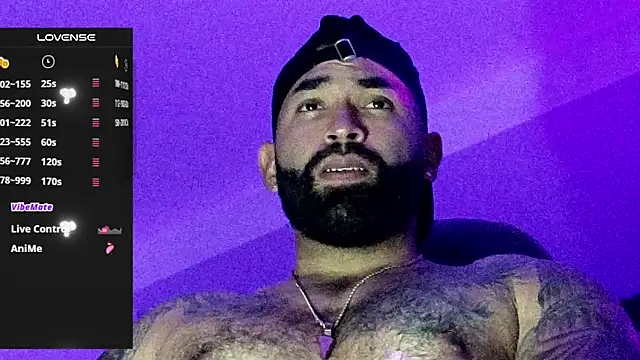 Snapshot of Max-prada chatting on February 20, 2:19 am Max-prada online show from February 20, 2:19 am