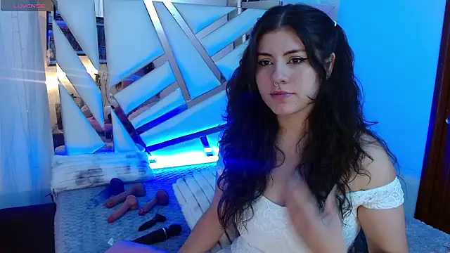 Snapshot of hannia_baileys chatting on January 11, 2:29 am hannia baileys online show from January 11, 2:29 am