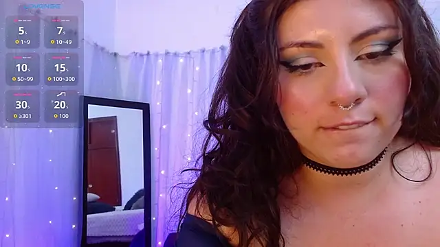 Snapshot of hannia_baileys chatting on July 18, 10:07 pm hannia baileys online show from July 18, 10:07 pm