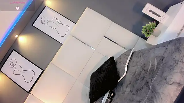 LiaFernandaa online show from November 24, 2:06 pm