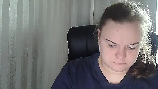 Snapshot of HollyXEva chatting on September 29, 5:47 am HollyXEva online show from September 29, 5:47 am