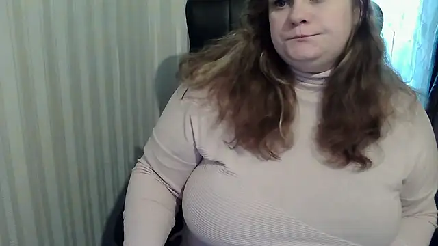 Snapshot of HollyXEva chatting on September 30, 5:57 am HollyXEva online show from September 30, 5:57 am
