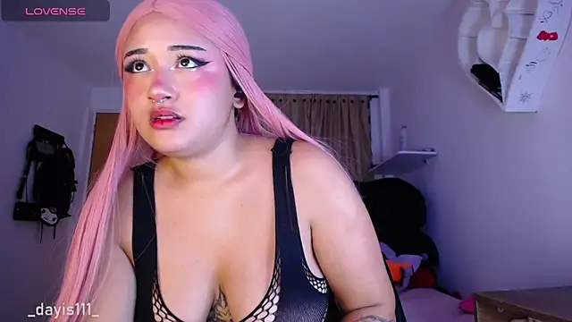 dayis sweet online show from March 4, 2:30 am