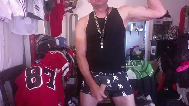 DILFJockDad87 online show from September 20, 5:40 pm