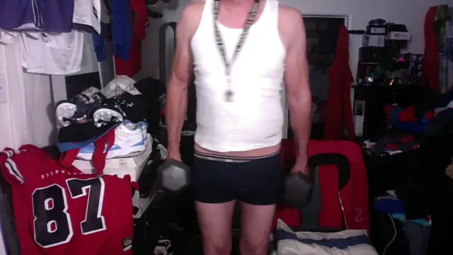 DILFJockDad87 online show from December 18, 1:48 pm