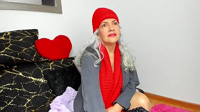 marilyn70 online show from November 28, 11:05 pm