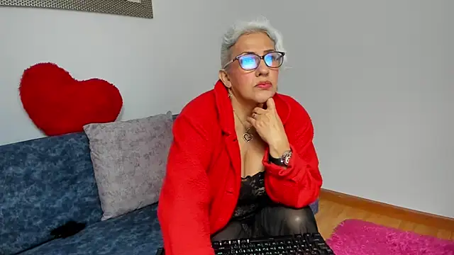Snapshot of marilyn70 chatting on February 18, 11:56 pm marilyn70 online show from February 18, 11:56 pm