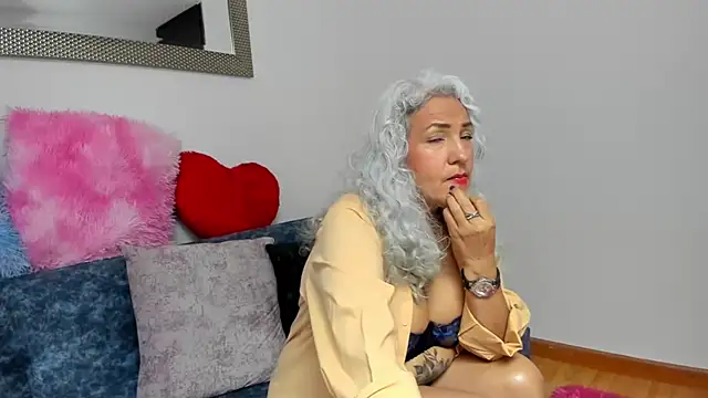 marilyn70 online show from November 13, 8:57 pm