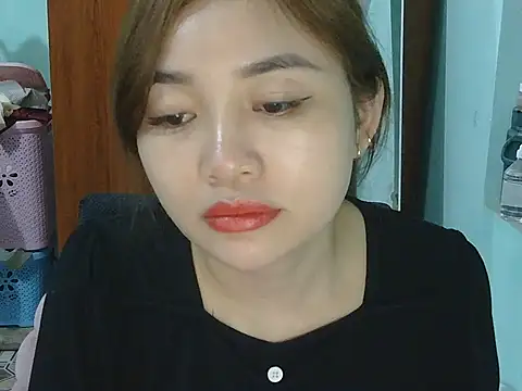 Uhem112 online show from November 1, 1:27 pm