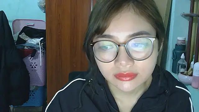 Uhem112 online show from December 1, 12:44 am