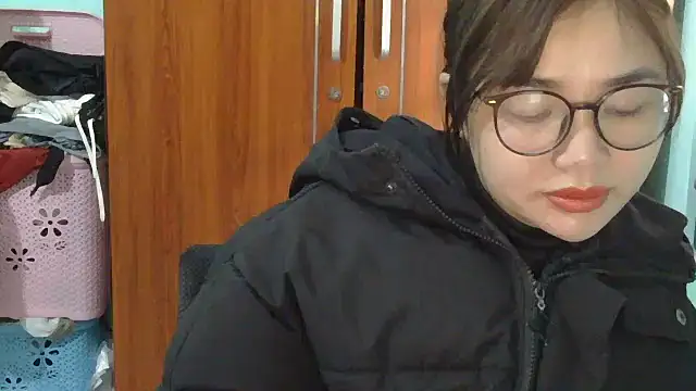 Uhem112 online show from November 27, 3:29 am