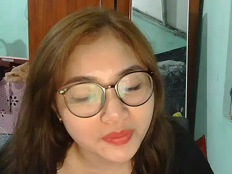 Uhem112 online show from October 26, 2:17 pm