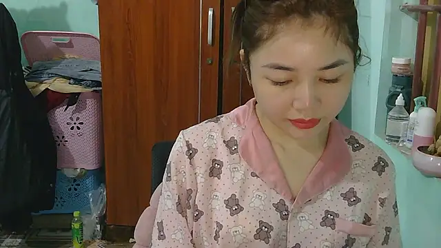 Uhem112 online show from November 13, 3:21 am