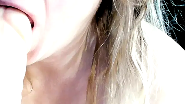 Naughty  Slave online show from September 29, 11:27 am