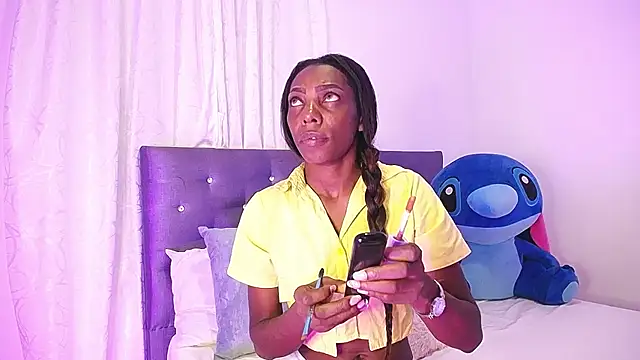 Snapshot of BryanaSmith21 chatting on October 20, 8:31 pm BryanaSmith21 online show from October 20, 8:31 pm