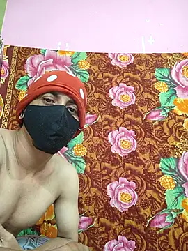 Snapshot of Seducing_couple chatting on July 8, 4:24 am Seducing couple online show from July 8, 4:24 am