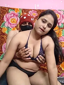 Seducing couple online show from April 26, 6:54 am