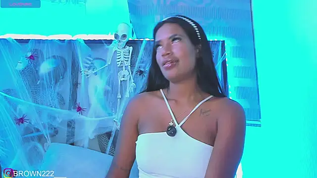 Snapshot of _naomibrown_ chatting on October 21, 3:50 am naomibrown online show from October 21, 3:50 am