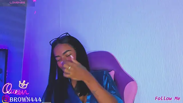  naomibrown  online show from April 8, 1:07 am