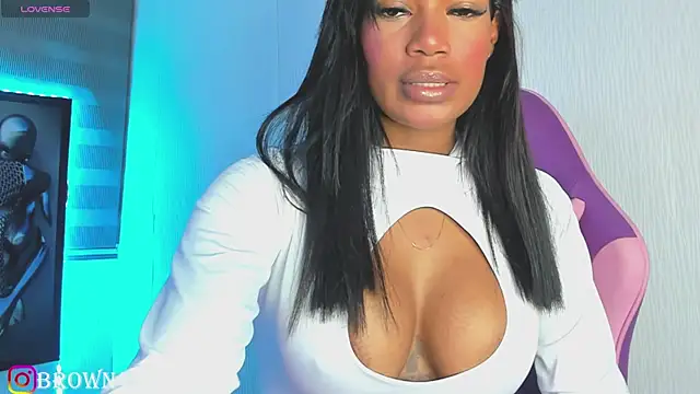  naomibrown  online show from May 25, 3:28 am