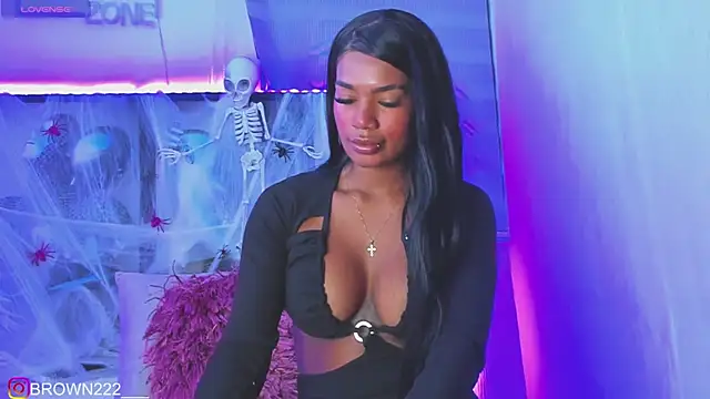 Snapshot of _naomibrown_ chatting on October 8, 5:20 am naomibrown online show from October 8, 5:20 am