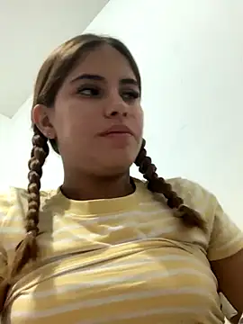 MiiluRosse online show from November 13, 1:31 am