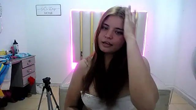 keilicita tonny 18 online show from September 22, 6:03 pm