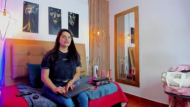  samanthaa foxx online show from November 6, 10:52 am