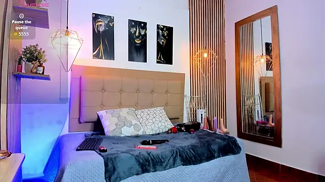  samanthaa foxx online show from September 21, 11:48 am