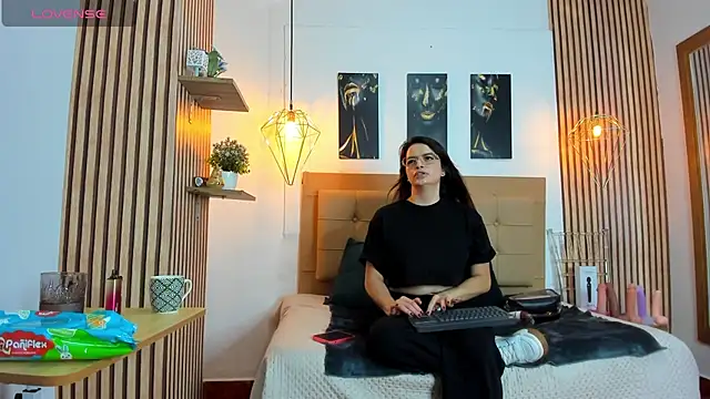  samanthaa foxx online show from September 9, 10:36 am