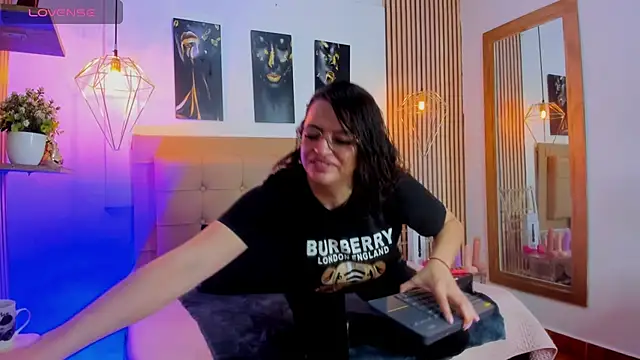  samanthaa foxx online show from November 16, 11:15 am