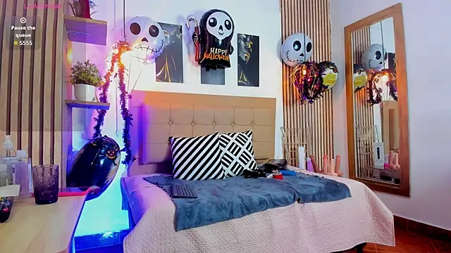  samanthaa foxx online show from October 15, 10:56 am