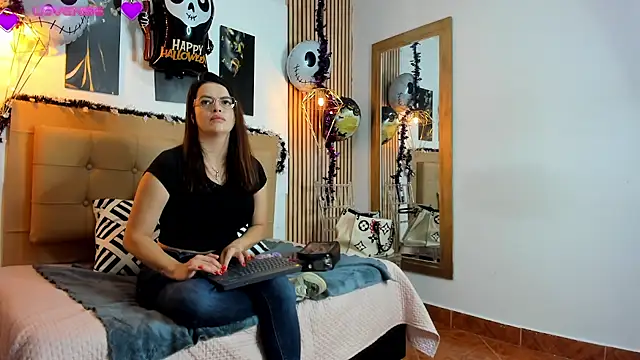  samanthaa foxx online show from October 17, 11:23 am