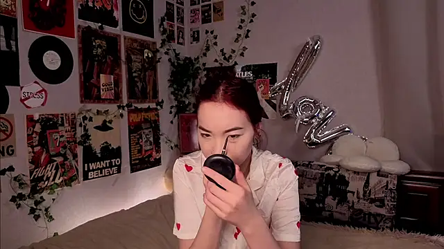 OdetteBiddy online show from February 28, 8:08 pm