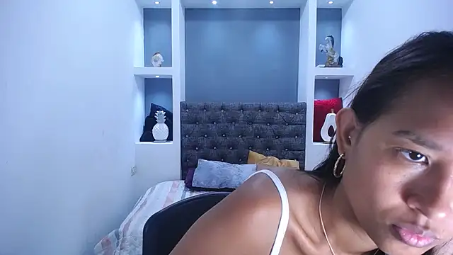 LauraMossart online show from October 8, 2:57 am