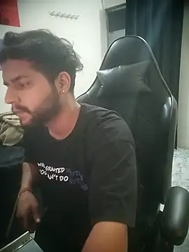 Kartikkartik8595 online show from March 22, 9:27 pm