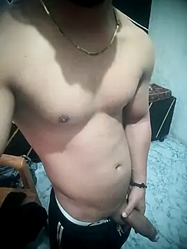 Kartikkartik8595 online show from February 15, 7:46 pm